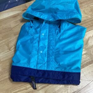 Ladies vintage Patagonia style #83201 hooded pullover shell Teal/Navy medium